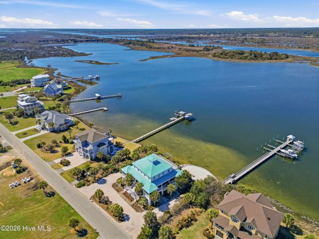 5 Osprey Circle, Sneads Ferry, NC 28460