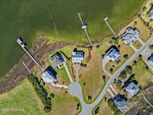 5 Osprey Circle, Sneads Ferry, NC 28460