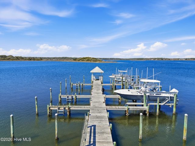 5 Osprey Circle, Sneads Ferry, NC 28460