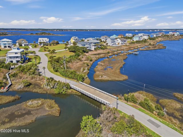 5 Osprey Circle, Sneads Ferry, NC 28460