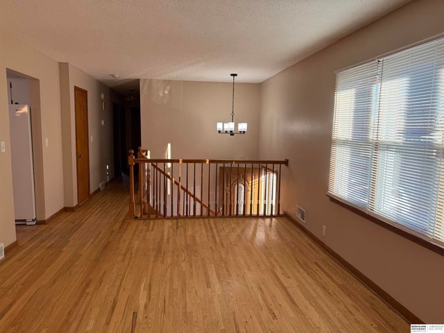 5052 Arcadia Avenue, Omaha, NE 68104