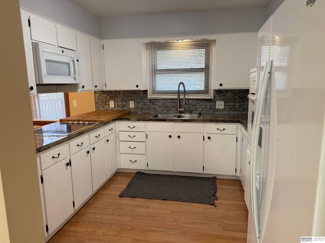 5052 Arcadia Avenue, Omaha, NE 68104