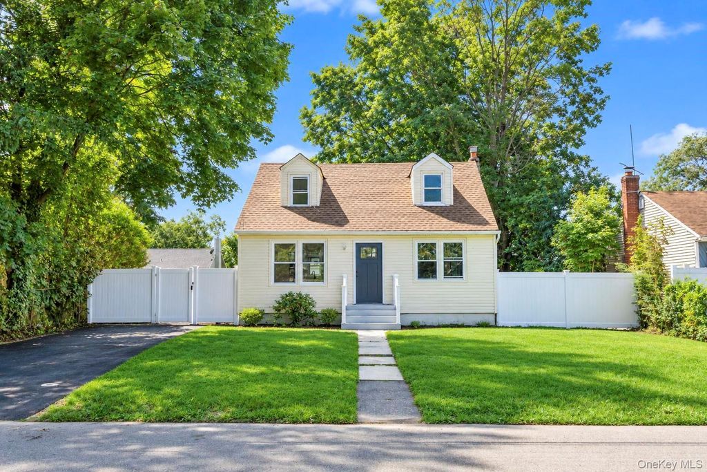130 Elk Street, Wyandanch, NY 11798 — exterior
