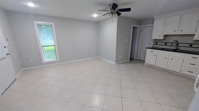 811 1/2 Sabine Street, Houston, TX 77007
