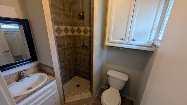 811 1/2 Sabine Street, Houston, TX 77007