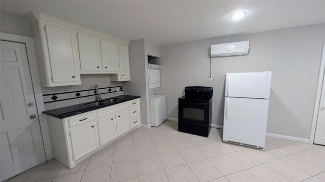 811 1/2 Sabine Street, Houston, TX 77007