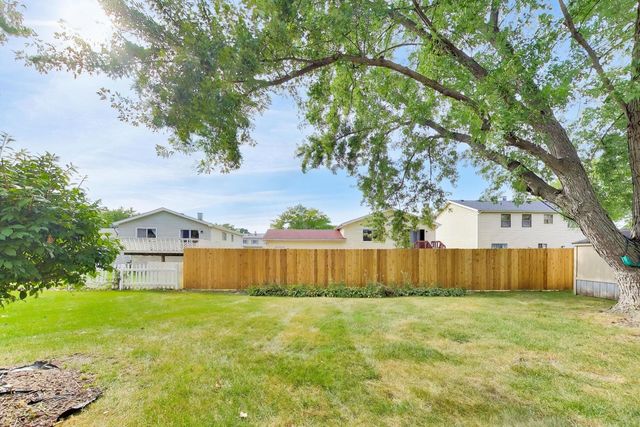 1009 Beverly Court, Lombard, IL 60148