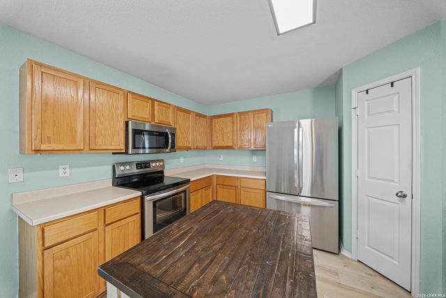 240 Rustic Acres, Selma, TX 78154