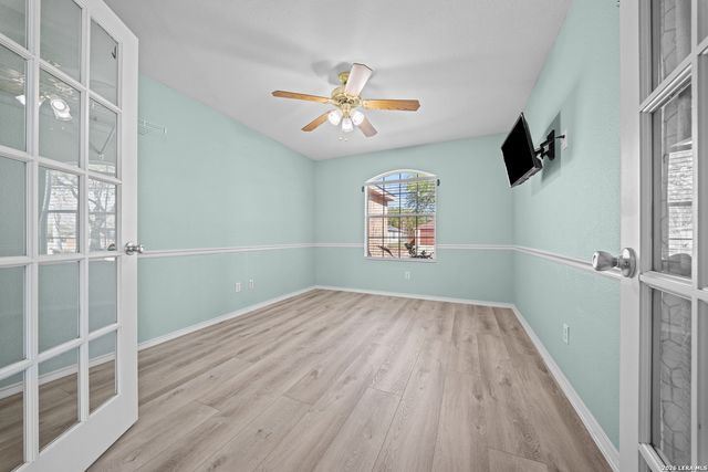 240 Rustic Acres, Selma, TX 78154