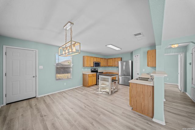 240 Rustic Acres, Selma, TX 78154