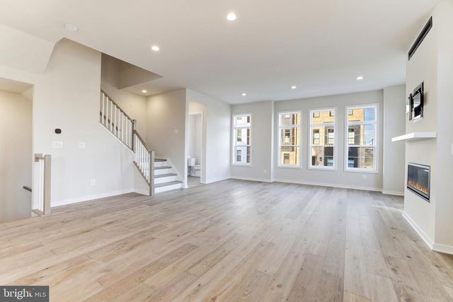 43920 LUDWELL FARM SQ, Ashburn, VA 20147