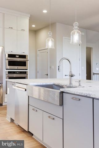 43920 LUDWELL FARM SQ, Ashburn, VA 20147