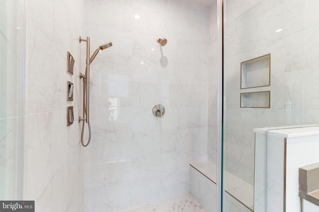 43920 LUDWELL FARM SQ, Ashburn, VA 20147
