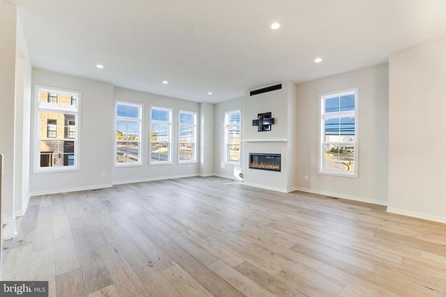 43920 LUDWELL FARM SQ, Ashburn, VA 20147