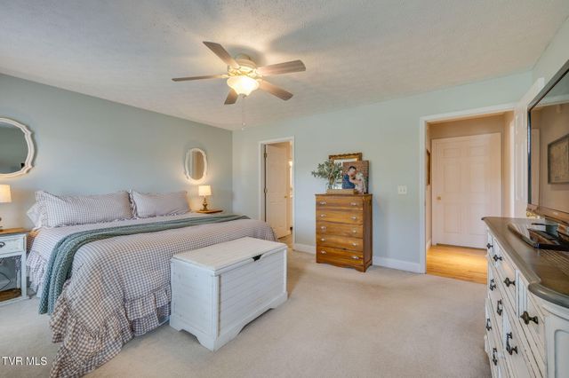442 Grey Fox Drive, Church Hill, TN 37642