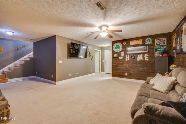 442 Grey Fox Drive, Church Hill, TN 37642