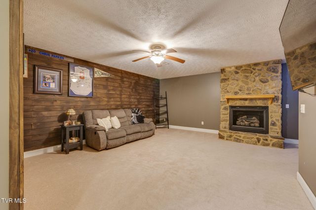 442 Grey Fox Drive, Church Hill, TN 37642