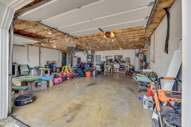 442 Grey Fox Drive, Church Hill, TN 37642