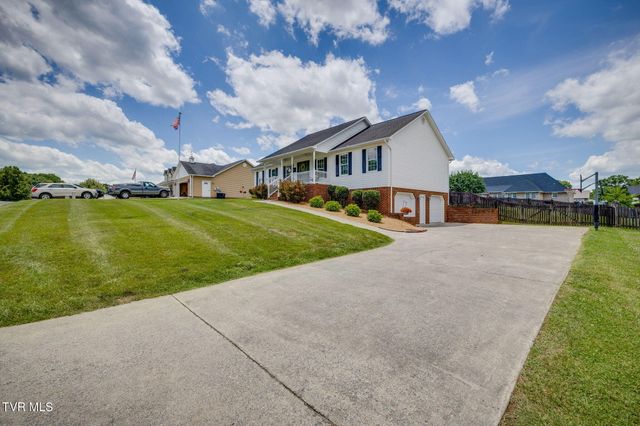 442 Grey Fox Drive, Church Hill, TN 37642
