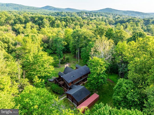 872 BENCH LN, Bluemont, VA 20135