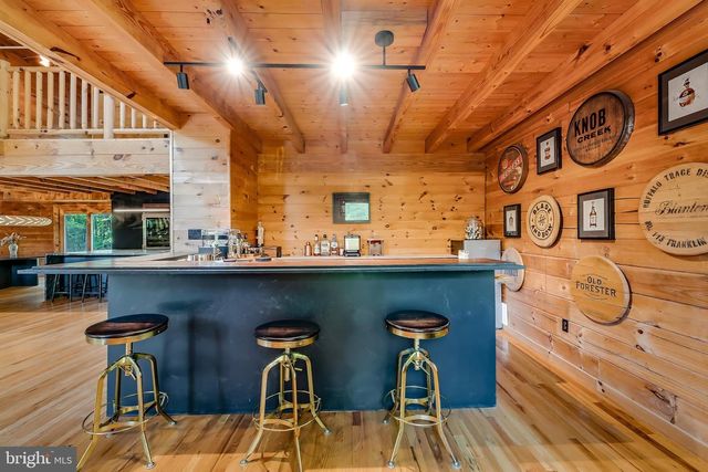 872 BENCH LN, Bluemont, VA 20135