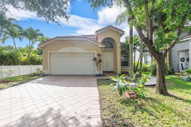 5385 NW 124th Way, Coral Springs, FL 33076