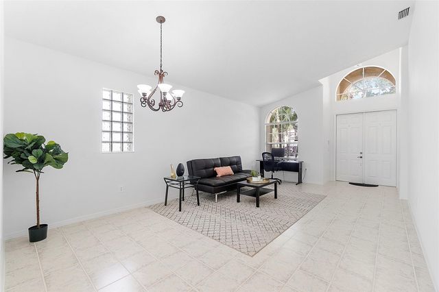 5385 NW 124th Way, Coral Springs, FL 33076