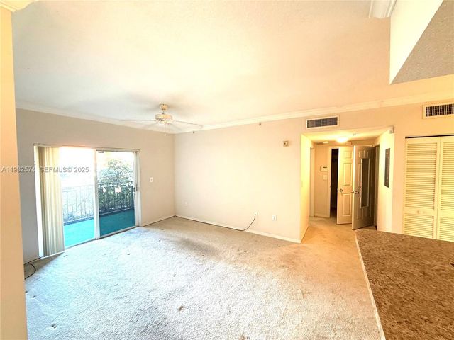 11630 SW 2nd St 17105, Pembroke Pines, FL 33025