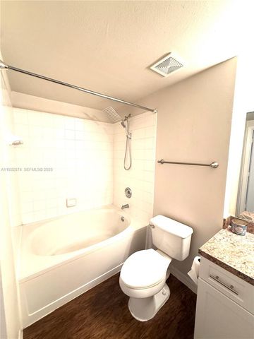 11630 SW 2nd St 17105, Pembroke Pines, FL 33025