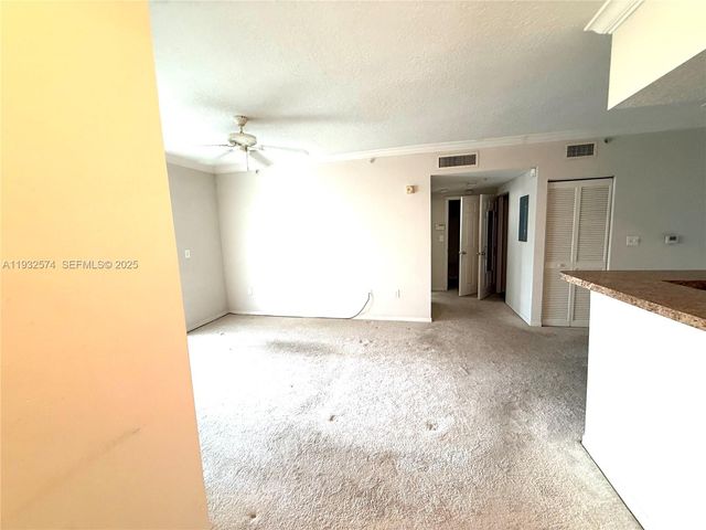 11630 SW 2nd St 17105, Pembroke Pines, FL 33025