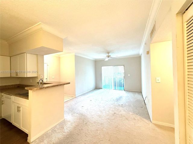 11630 SW 2nd St 17105, Pembroke Pines, FL 33025