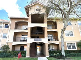 11630 SW 2nd St 17105, Pembroke Pines, FL 33025