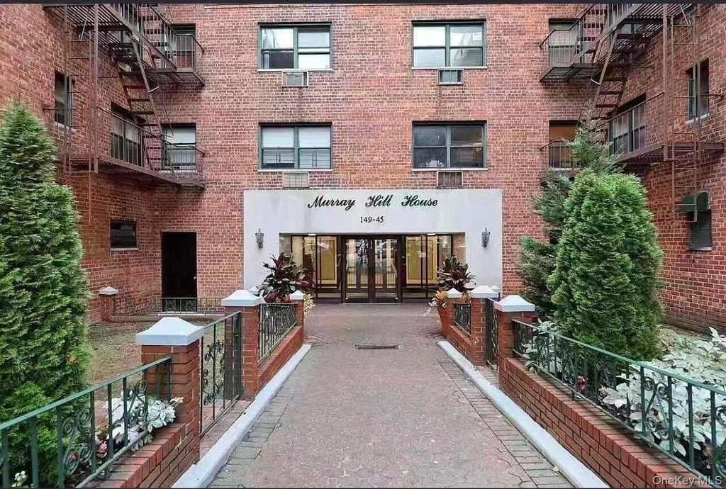149-45 Northern Blvd 4Z, Flushing, NY 11354
