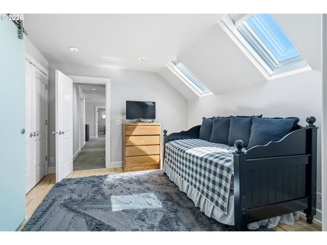 3465 BROOKVIEW Dr, Eugene, OR 97401