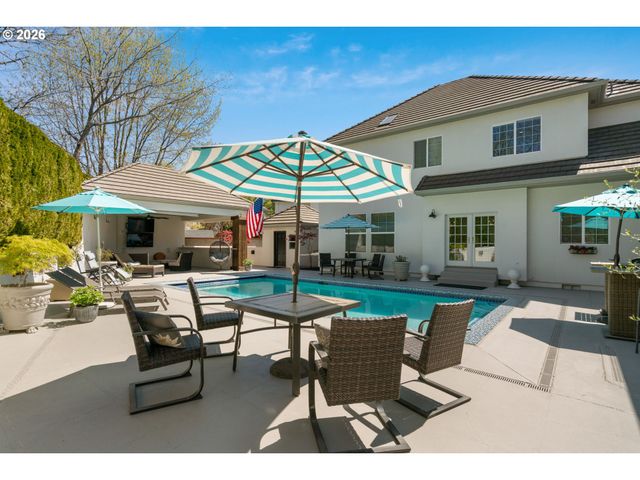 3465 BROOKVIEW Dr, Eugene, OR 97401