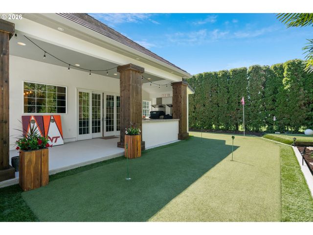 3465 BROOKVIEW Dr, Eugene, OR 97401