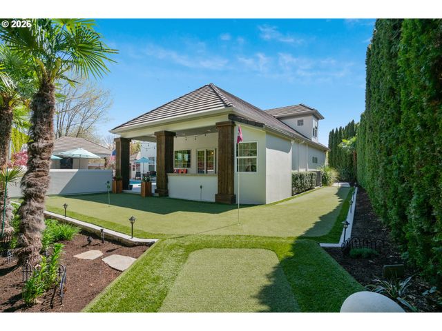 3465 BROOKVIEW Dr, Eugene, OR 97401