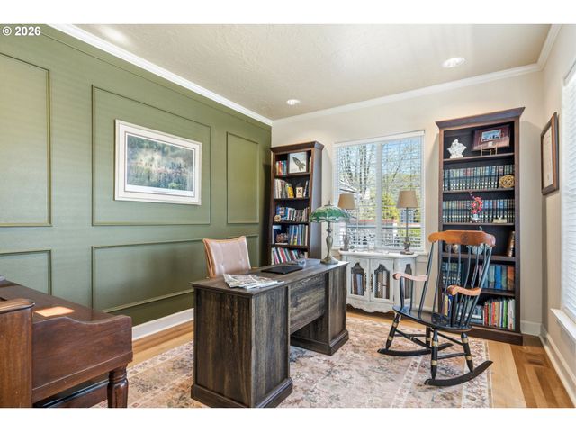 3465 BROOKVIEW Dr, Eugene, OR 97401