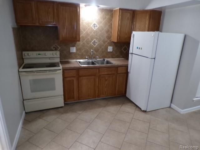 38550 Meadowdale Street 7, Clinton Township, MI 48036