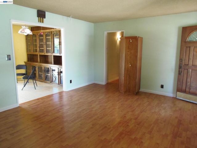 8155 Elgin Ln, Dublin, CA 94568