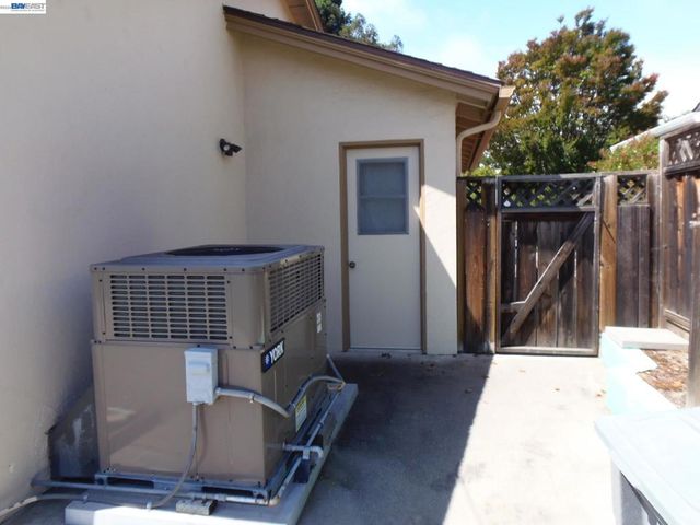 8155 Elgin Ln, Dublin, CA 94568