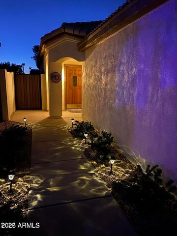 8972 W LISBON Lane, Peoria, AZ 85381