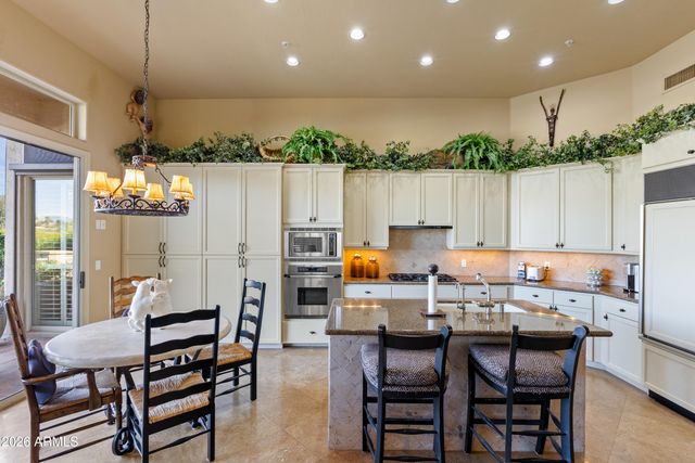 10180 E COCHISE Drive, Scottsdale, AZ 85258