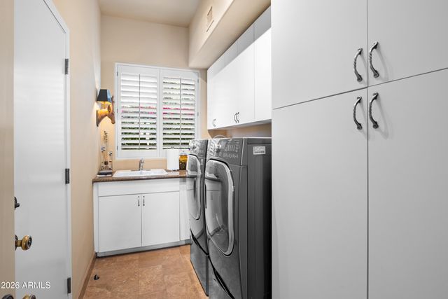 10180 E COCHISE Drive, Scottsdale, AZ 85258