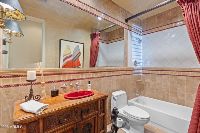 10180 E COCHISE Drive, Scottsdale, AZ 85258