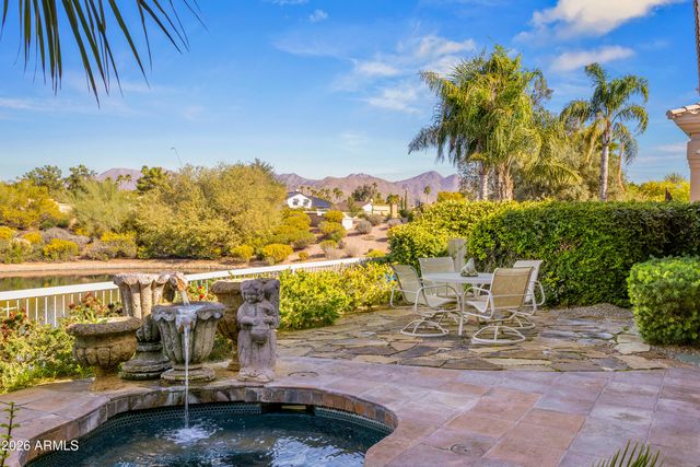 10180 E COCHISE Drive, Scottsdale, AZ 85258