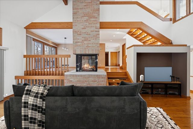 43W880 Pathfinder Drive, Elburn, IL 60119