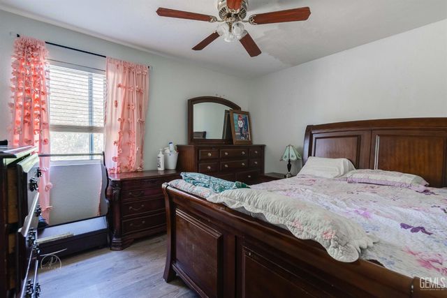 6000 California Spring Drive, Bakersfield, CA 93313