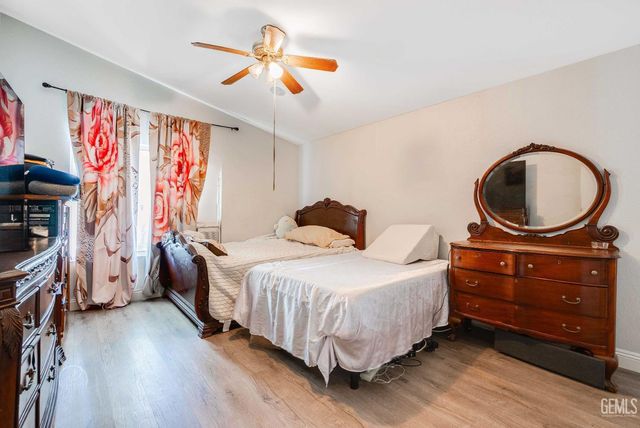 6000 California Spring Drive, Bakersfield, CA 93313