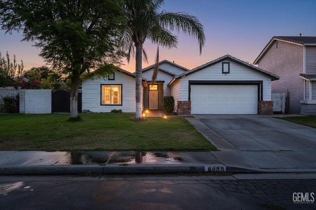 6000 California Spring Drive, Bakersfield, CA 93313